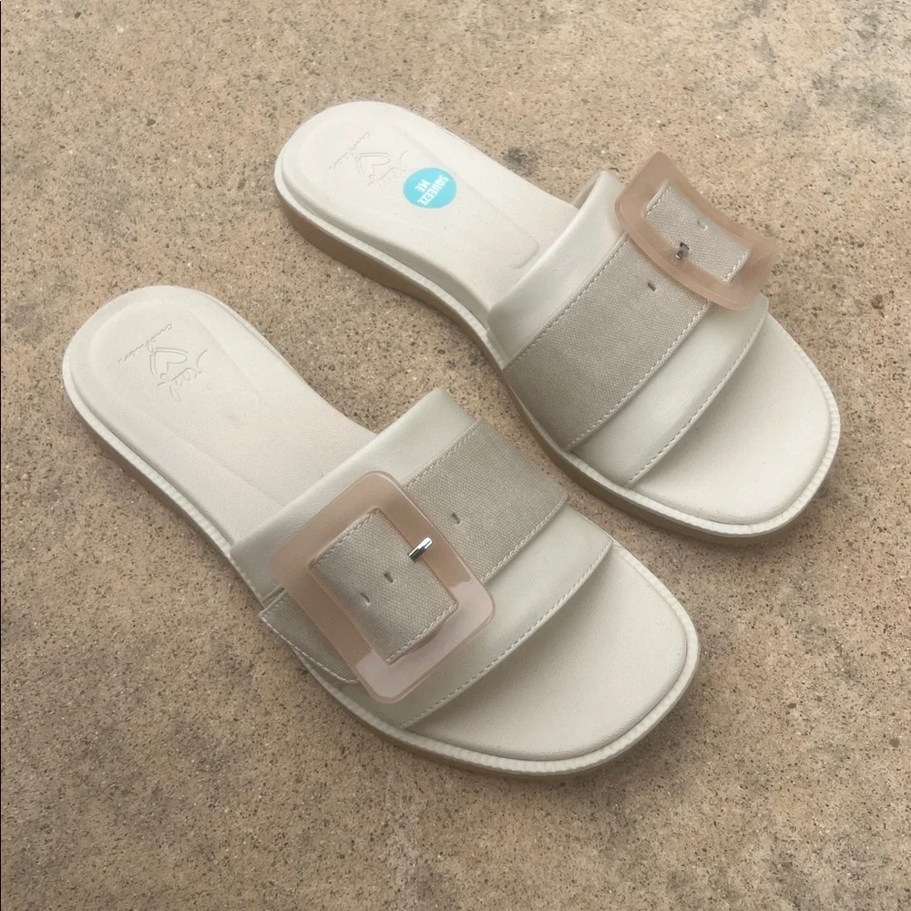 Reef Women's Lana Bluckle Vintage White Slide Sandals Size 9 NWT